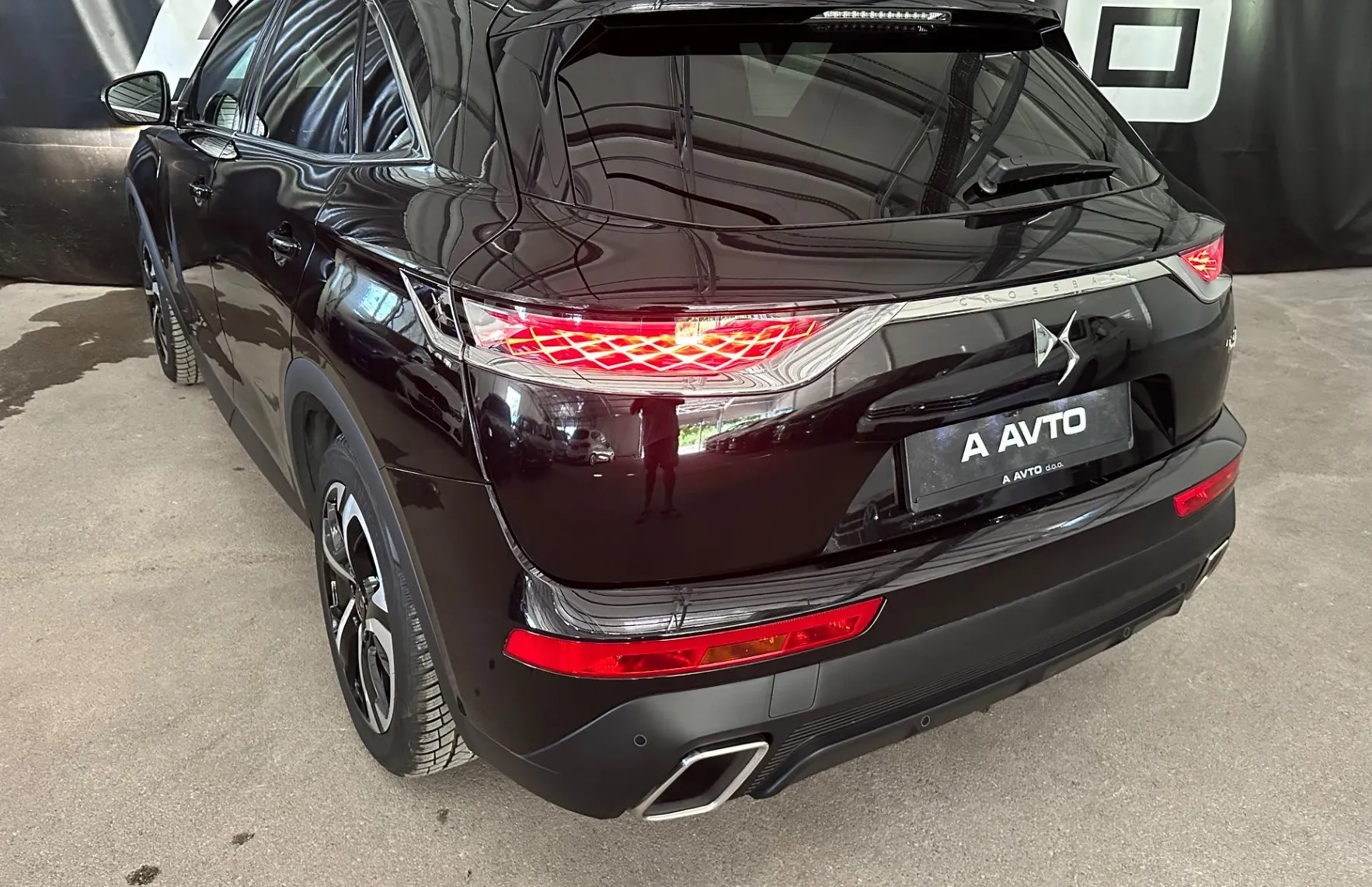 Zunanja slika - DS DS 7 Crossback - 1.6 PT Business-KAMERA-NAVI-18COL-GRETJE SEDEŽEV.. - 5
