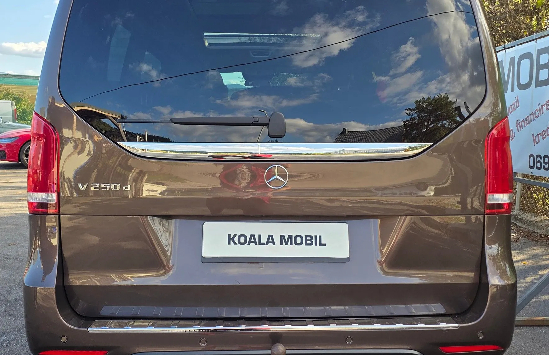 Zunanja slika - Mercedes-Benz V-Razred - V 250D 7 SEDEŽEV-LED-KAMERA-PANORAMA-ALU-ODLIČEN - 5