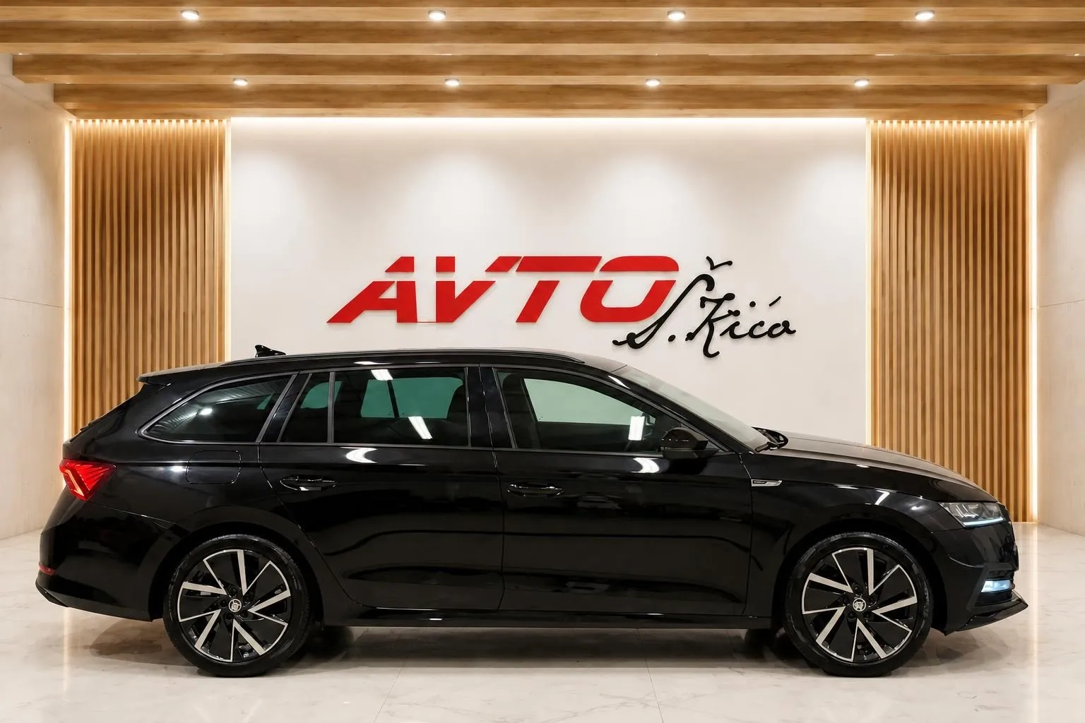 Zunanja slika - Škoda Octavia - 2.0 TDI-SPORTLINE-HEAD UP-ACC-KAMERA-VIRTUAL-NAVI - 6