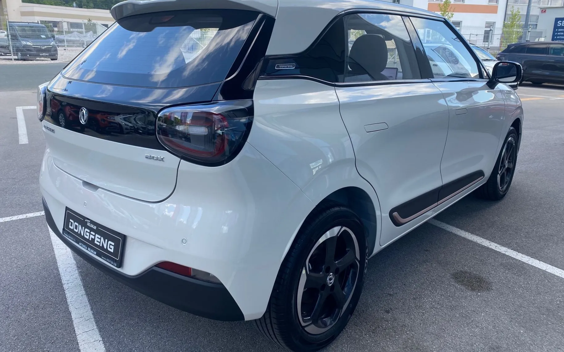 Zunanja slika - Dongfeng Box - 42.3 kWh SUBVENCIJA -7.200€ +ZELENI KREDIT 3.5 OM - 7