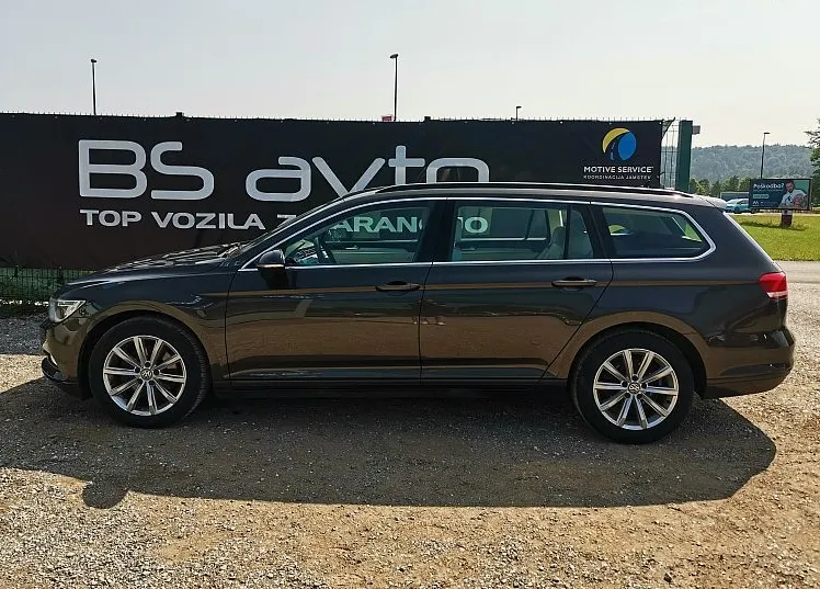 Zunanja slika - VW Passat - Variant 1.6 TDI AUT. BMT HIGHLINE-NAVI-PDC-RADAR-ALU - 4