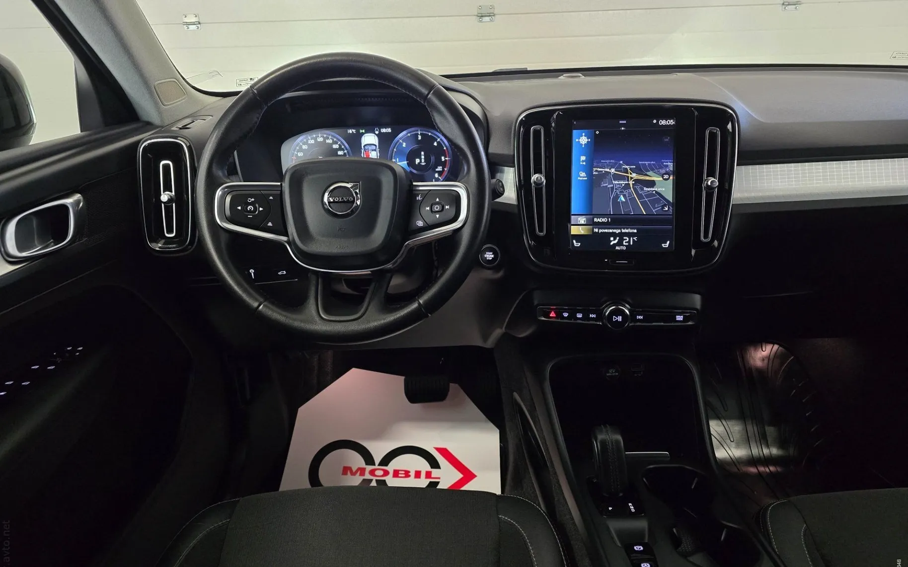 Notranja slika - Volvo XC40 - D3 Momentum Pro Avt. - LED.kamera.asistence.navi - 12