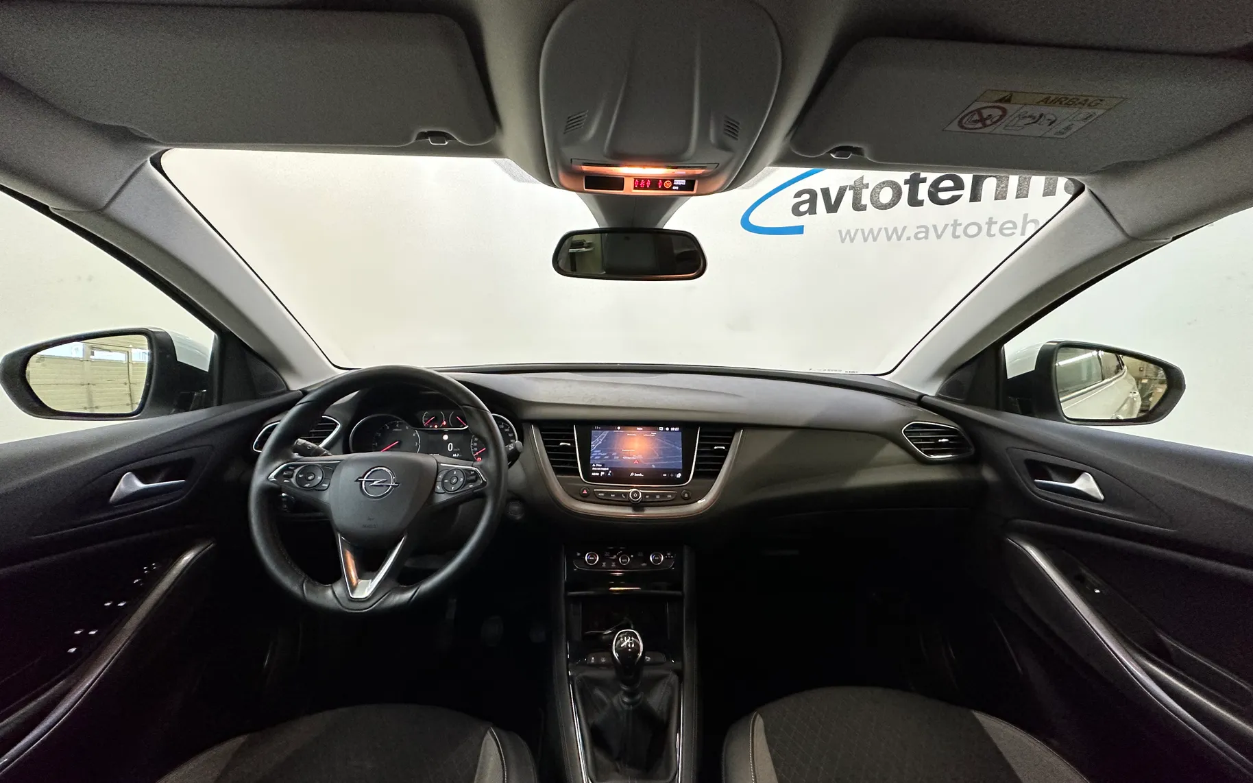 Zunanja slika - Opel Grandland X - 1.2 TURBO INNOVATION + 5 LET JAMSTVA - 19