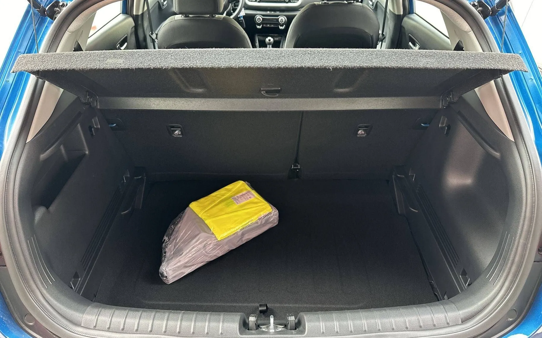 Notranja slika - KIA Stonic - 1.2 DPI  LX Urban + AKCIJA ZA VSE KIA MODELE... - 12