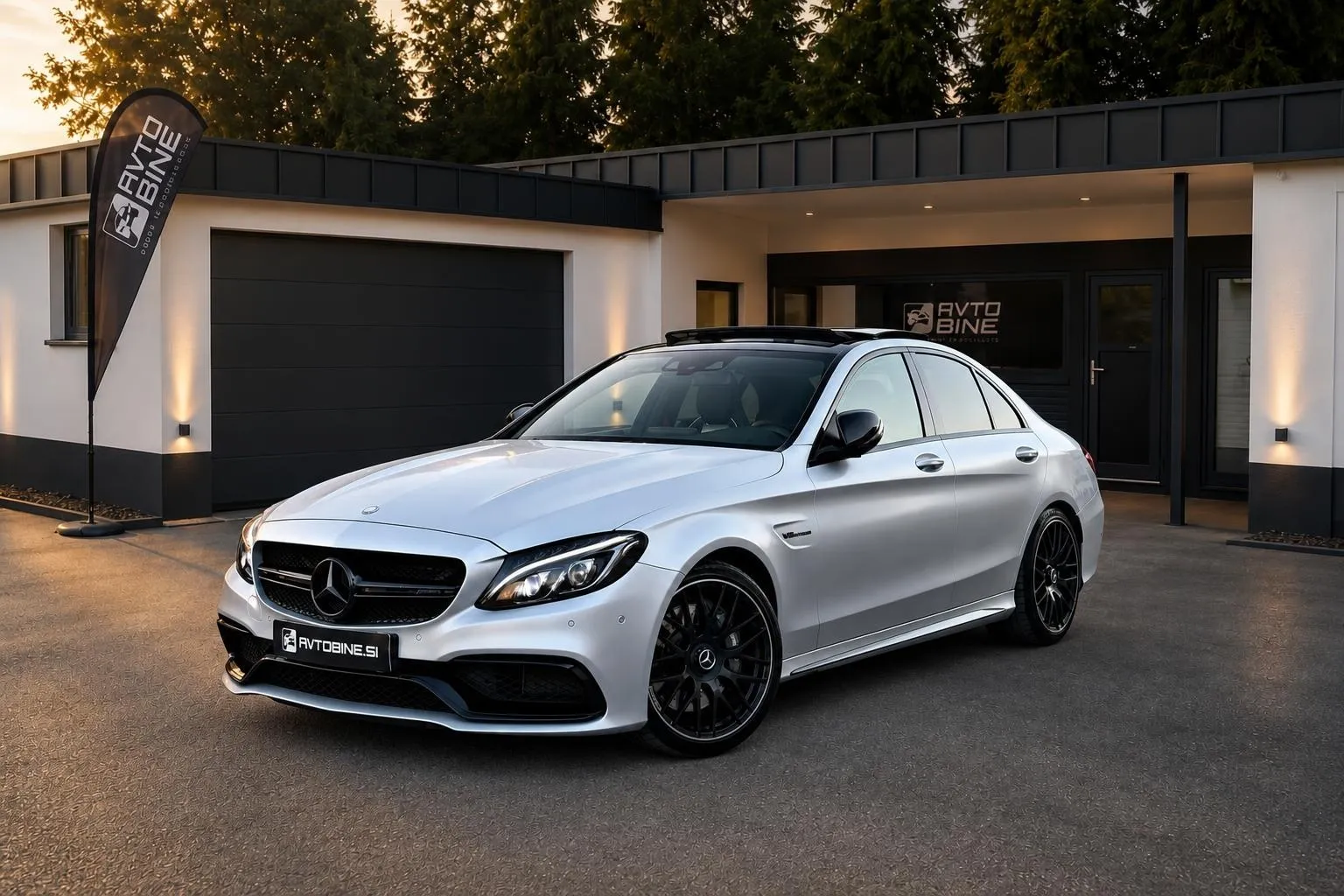 Zunanja slika - Mercedes-Benz C-Razred - C 63 AMG-FROZEN MAT-PANO-BURMESTER-LIMO-LED-AMG... - 3