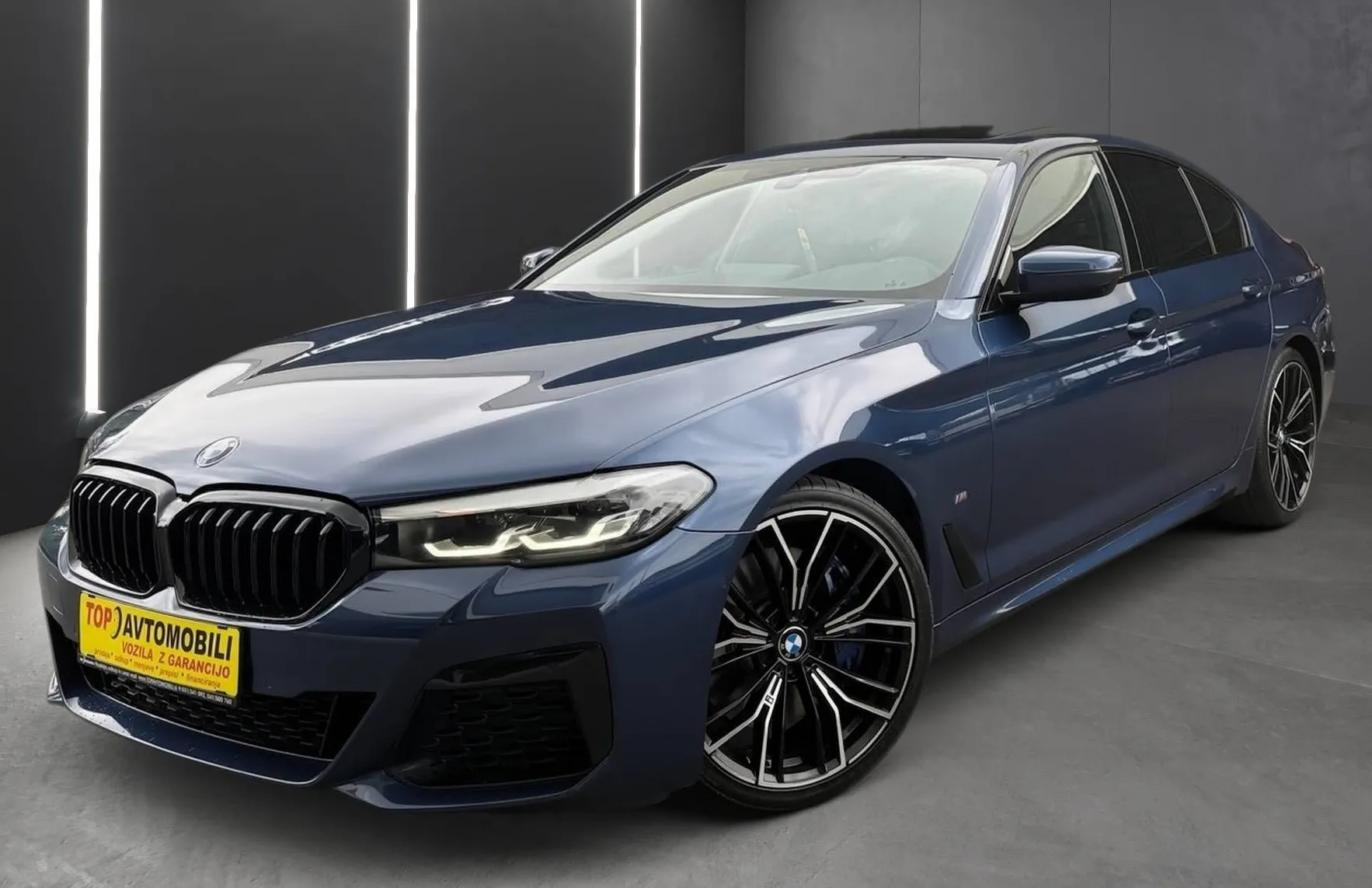 Zunanja slika - BMW Serija 5 - : 530d xDRIVE M SPORT PANO KAMERA LED VIRTUAL NAVI - 1