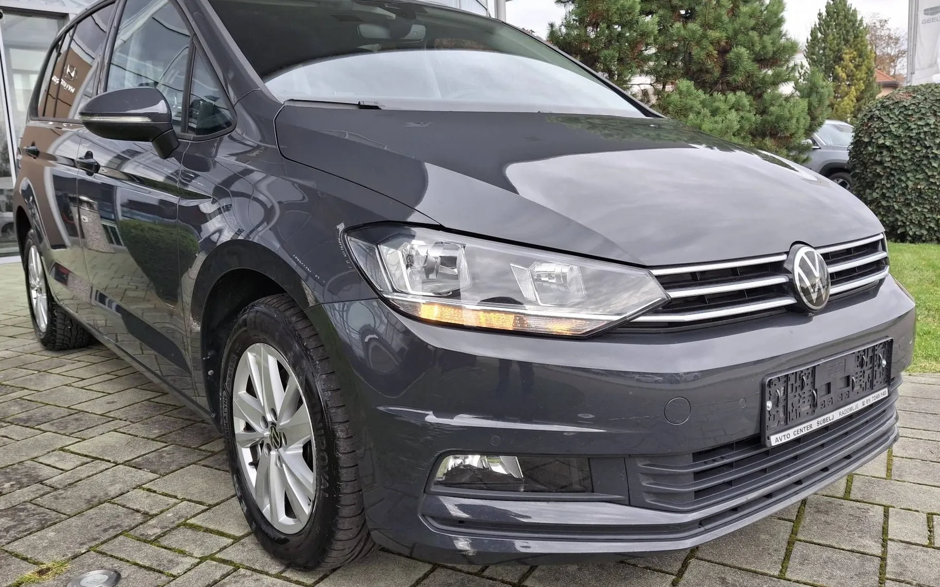 Zunanja slika - VW Touran - 2.0 TDI DSG-DEC.AKCIJA VIRTUAL ACC NAVI KAM - 3