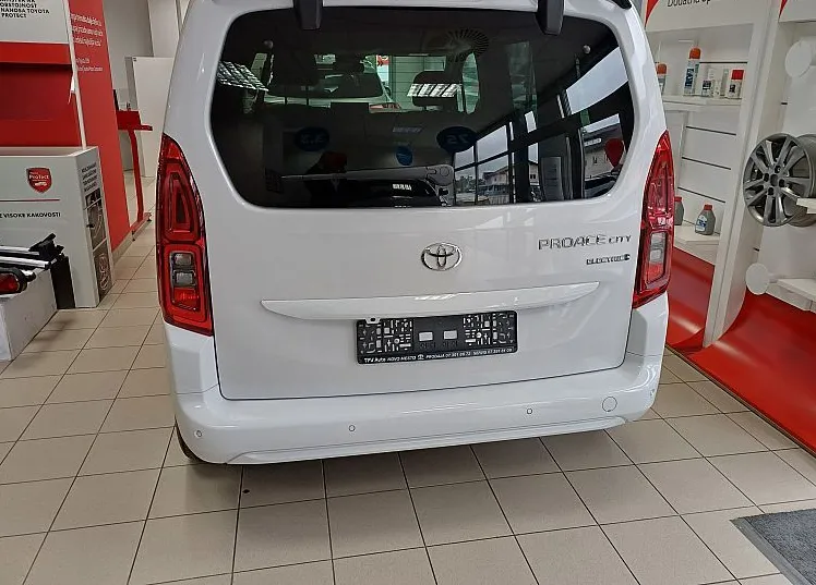 Zunanja slika - Toyota Proace - City Verso BEV 50kWh Family 100kW compact - 3
