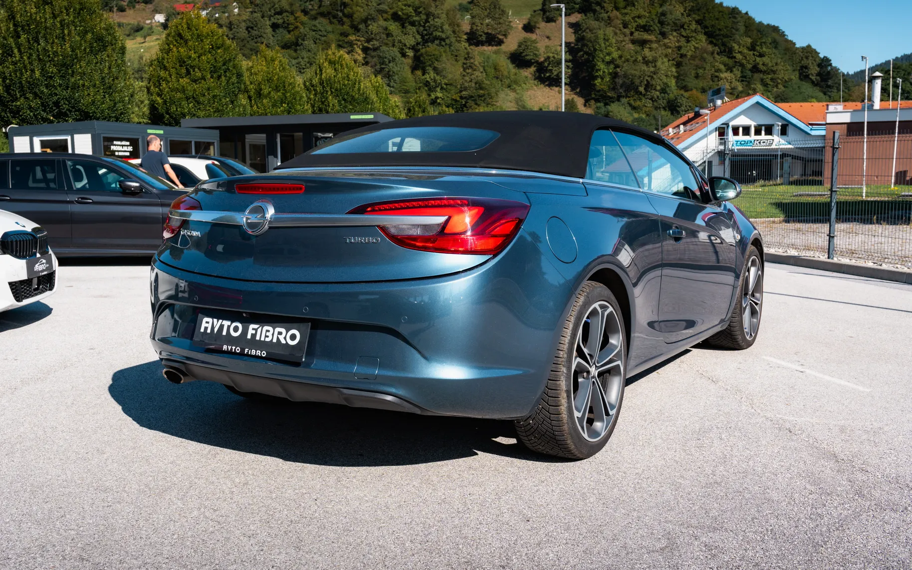 Zunanja slika - Opel Cascada - 1,6 Turbo Cosmo Avt. - 4