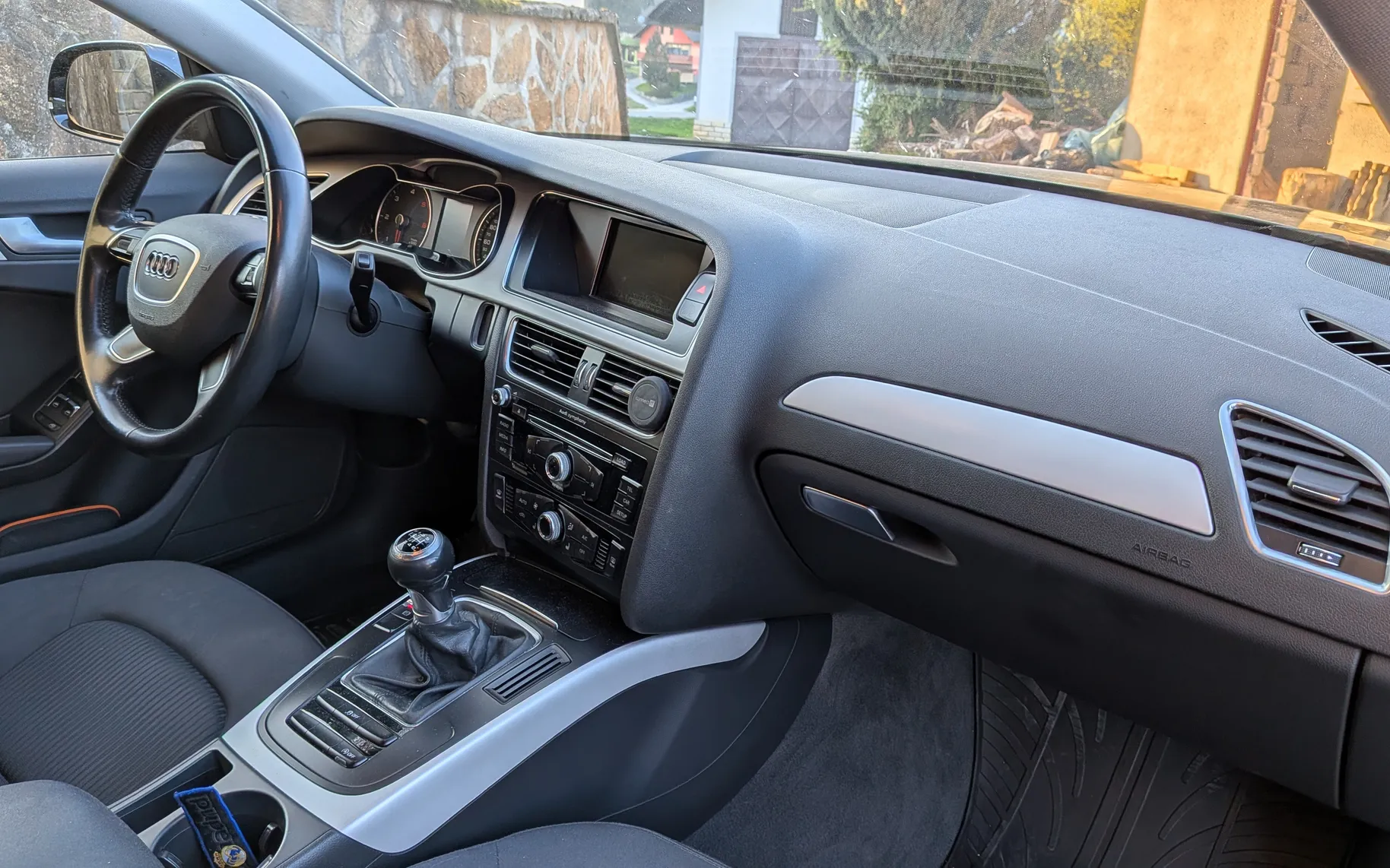 Notranja slika - Audi A4 - 2,0 TDI Style Clean Diesel - 6