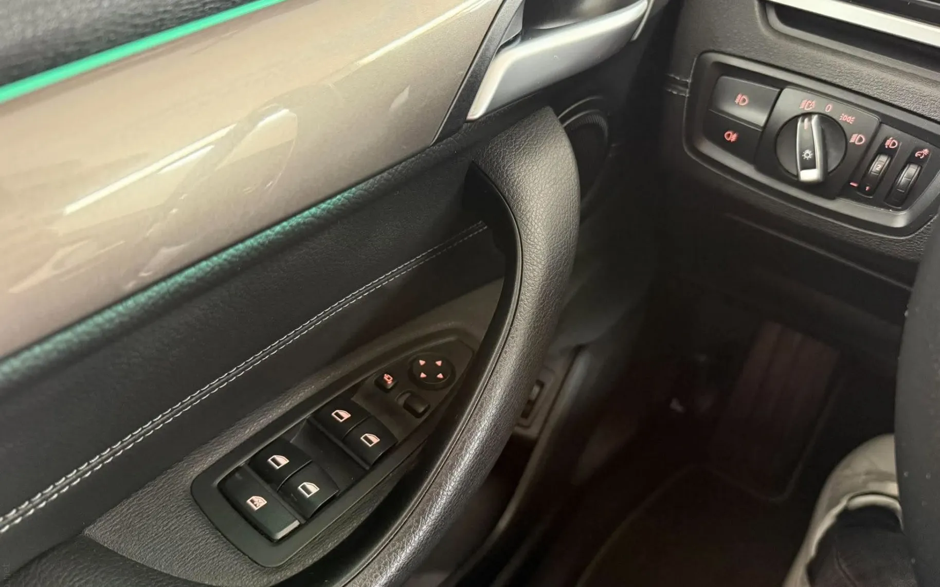 Zunanja slika - BMW X1 - sDrive18i Advantage AUT - 9