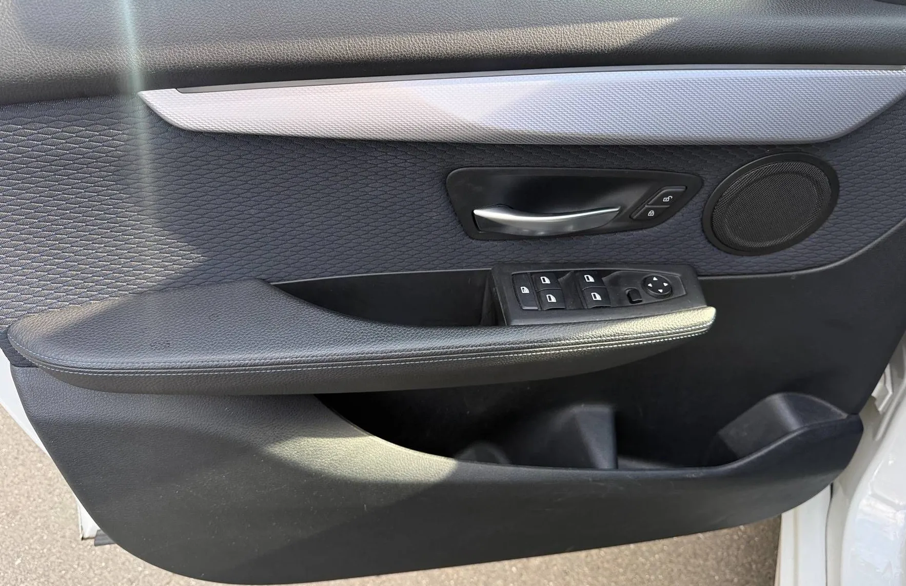 Zunanja slika - BMW Serija 2 - Gran Tourer: 220d M SPORT PAKET LED PDC NAVI TEMPOMAT GR - 12