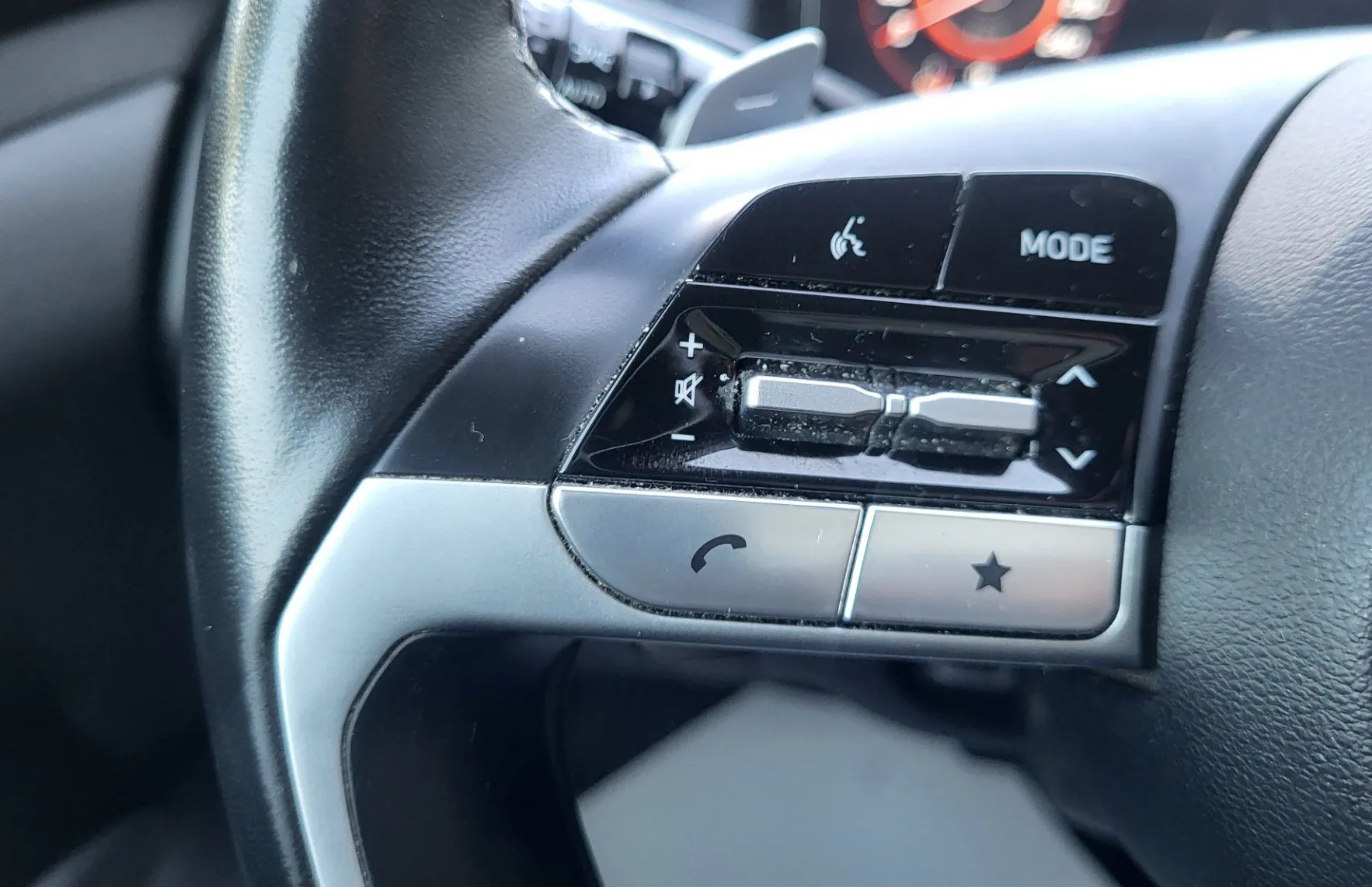 Zunanja slika - Hyundai Tucson - 1.6 T-GDI Hybrid Impression Avt. slo-navi-acc-led- - 11