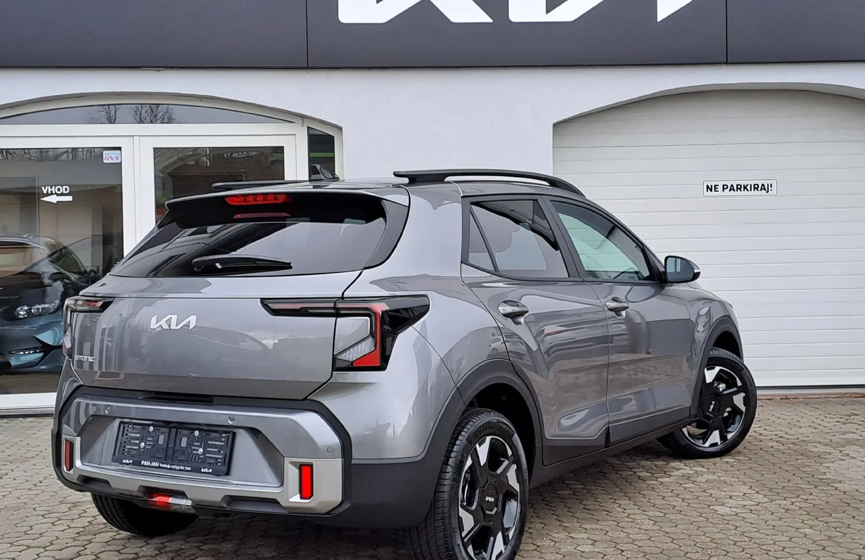 Zunanja slika - KIA Stonic - 1.0 T-GDi 73.6 kW  100 KM  EX Pulse DCT - 4