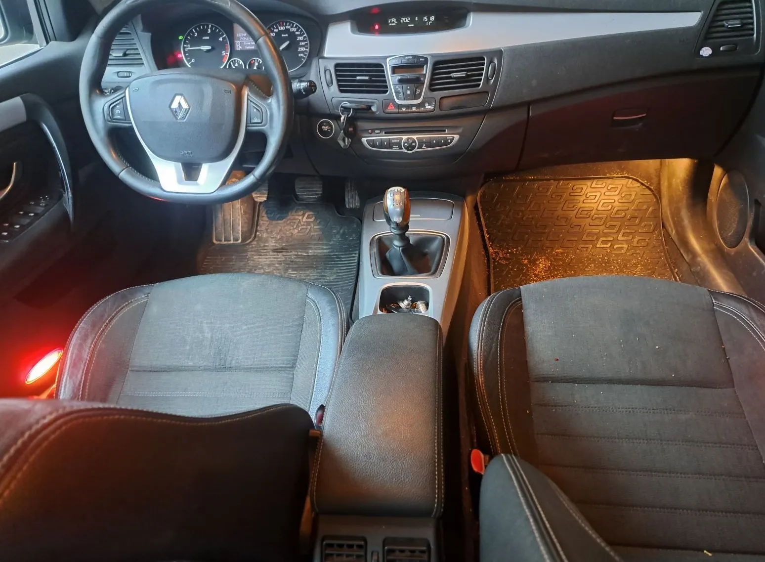 Zunanja slika - Renault Laguna - Dynamique dCi 150 - 8