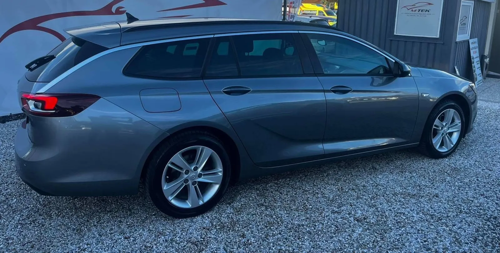 Notranja slika - Opel Insignia - 1.6 SPORT-USNJE-NAVI-ACC-LINE ASIST-ALU... - 7