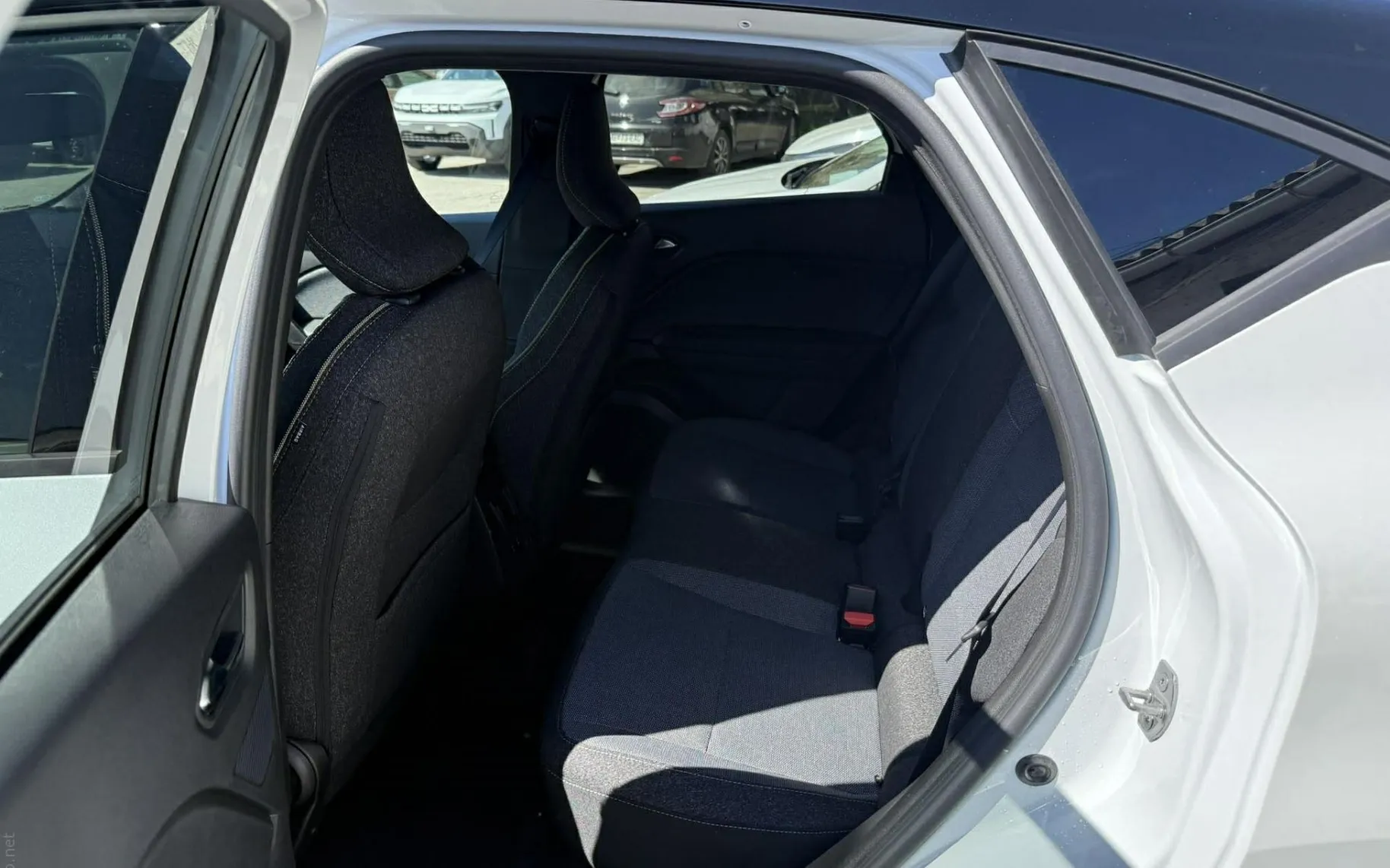 Zunanja slika - Renault Captur - TCe 115 Techno - 4