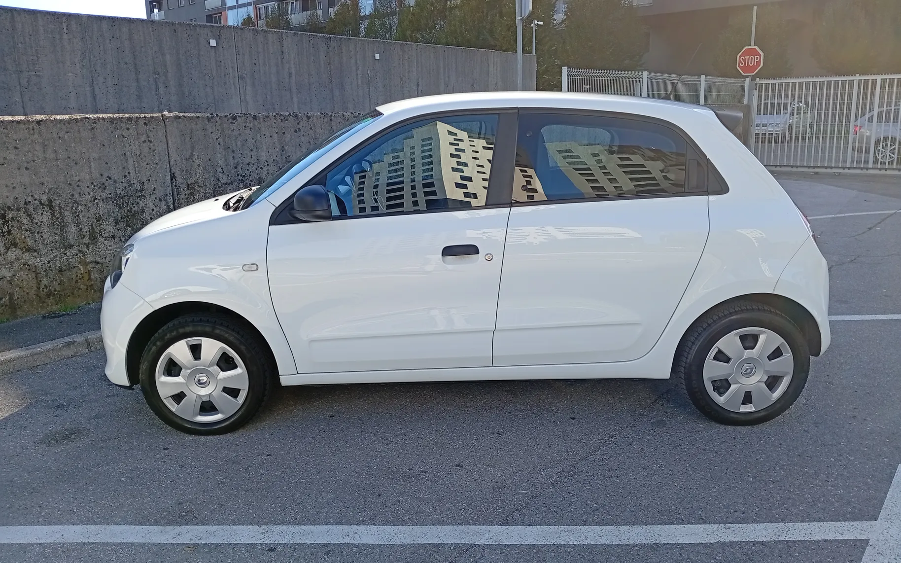 Zunanja slika - Renault Twingo - SCe 70 Authentique - 6