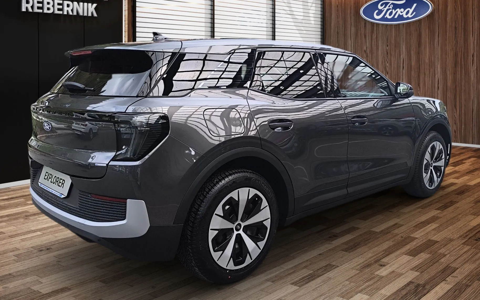 Zunanja slika - Ford Explorer - EV STYLE 170PS 52KWH RWD-NA ZALOGI-DOBAVA TAKOJ - 4