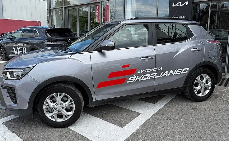 Zunanja slika - KG Mobility Tivoli - 1.5 GDI-T Fresh Avt. TESTNE VOŽNJE - 3