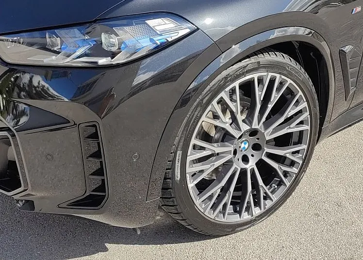 Zunanja slika - BMW X5 - serija : 30d-XD-M-PAKET-ZRAČNO-PANO-SOFT-CL-360KAM-LASER-22 - 8