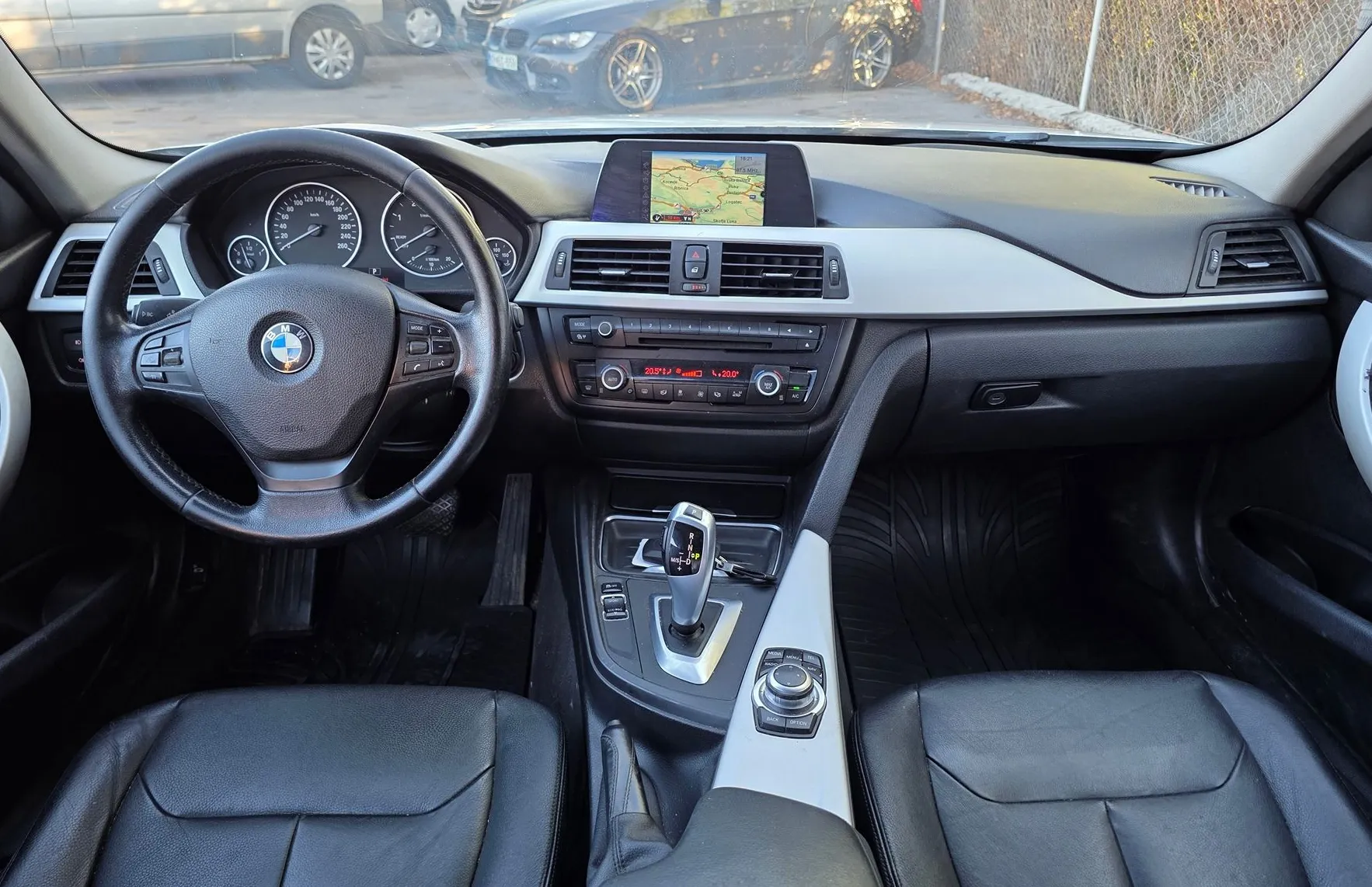 Zunanja slika - BMW Serija 3 - Touring: 318D TOURING BI-XENON-AVTOMATIK-NAVI-ALU - 9