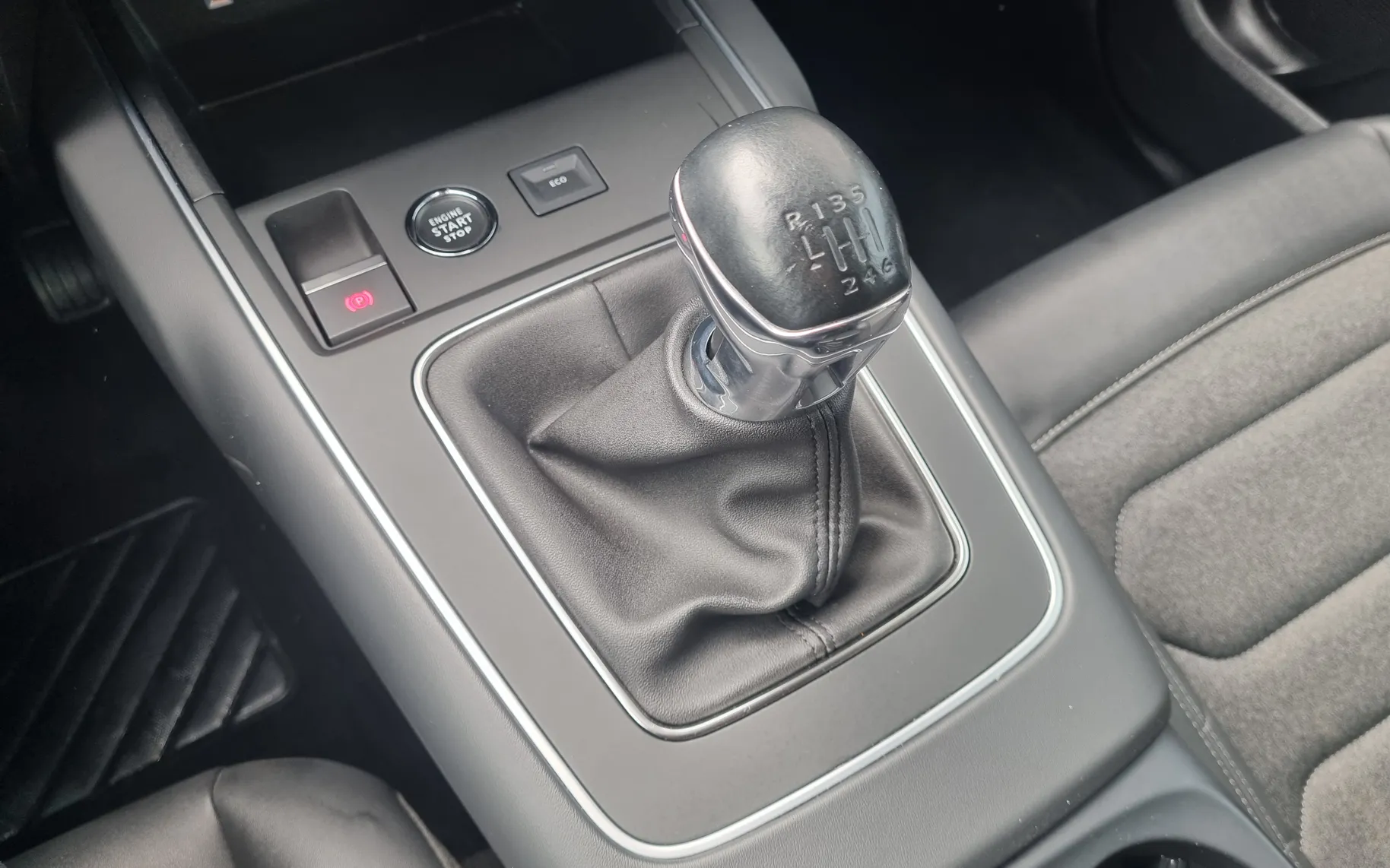 Zunanja slika - Citroën C5 - Aircross 1.2 PureTech 130 Plus - POTRJENA KNJIGA - FACELIFT - 14