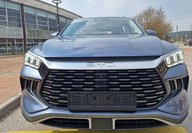 Zunanja slika - BYD Sealion 5 - DM-i COMFORT PHEV - skupni doseg 992 km - 6