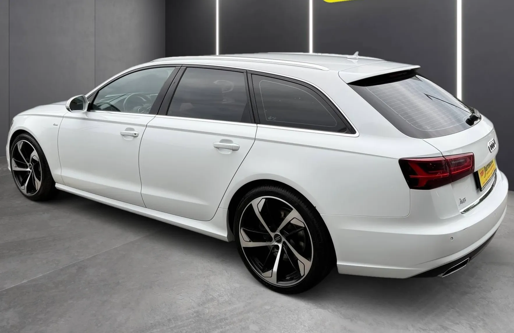 Zunanja slika - Audi A6 - Avant 3.0 TDI 20COL S-LINE XENON NAVI PDC KAM TEM TOP - 4
