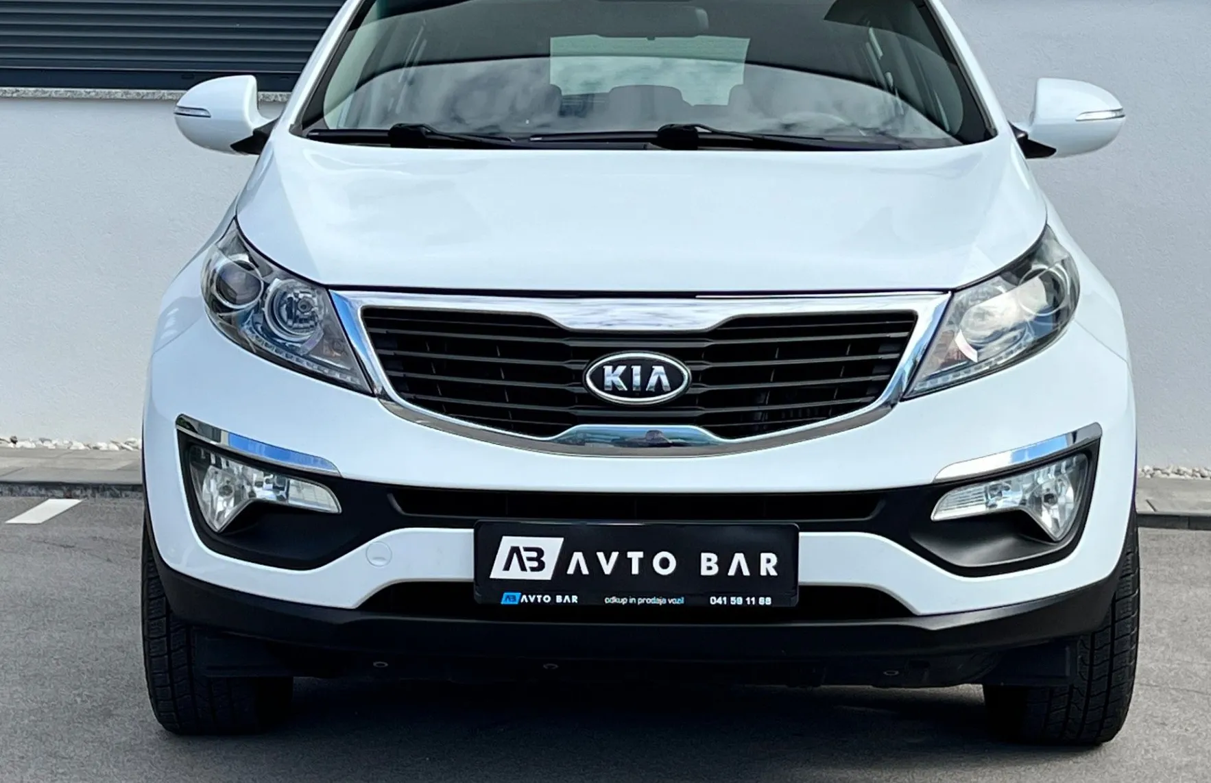 Zunanja slika - KIA Sportage - 1.7 CRDi+SLO+ALU+PDC+USB... - 2