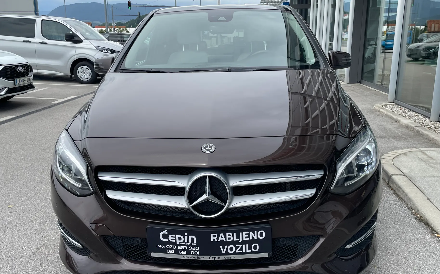 Zunanja slika - Mercedes-Benz B-Razred - 200D-AUT-STYLE-LED-NAVI-SLO-TOP - 2