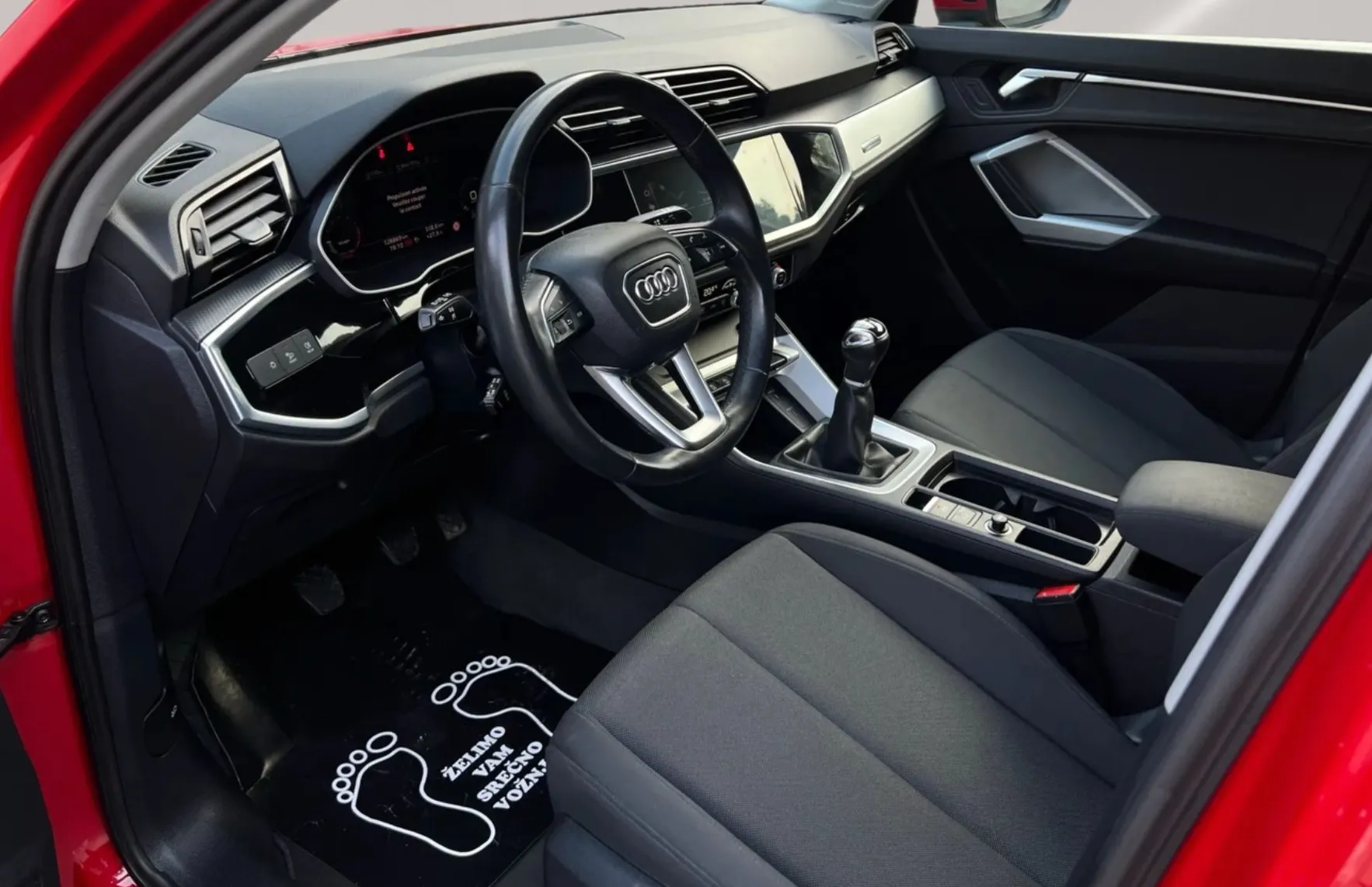 Zunanja slika - Audi Q3 - 35 TFSI od 1 lastnika 1 letna garancija - 10