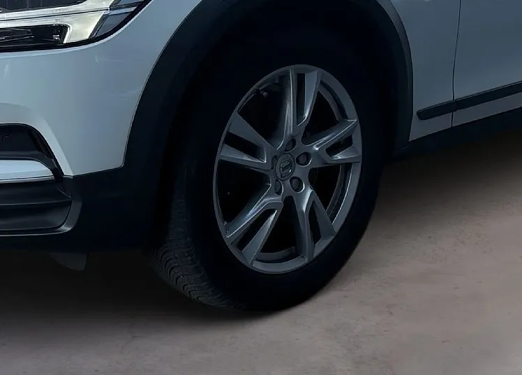 Zunanja slika - Volvo V90 Cross Country - D4 AWD AUT Edition Pro NAVI KLJUKA KAMERA - 19