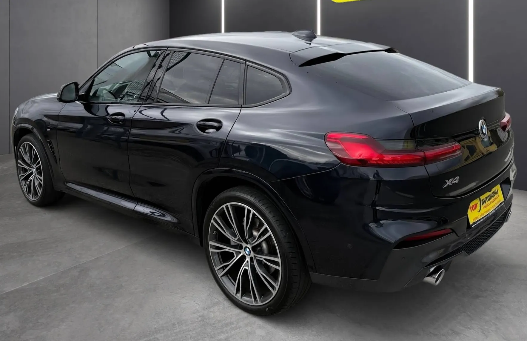 Zunanja slika - BMW X4 - serija : xDrive30d M PAKET FULL LED NAVI PDC USNJE - 4