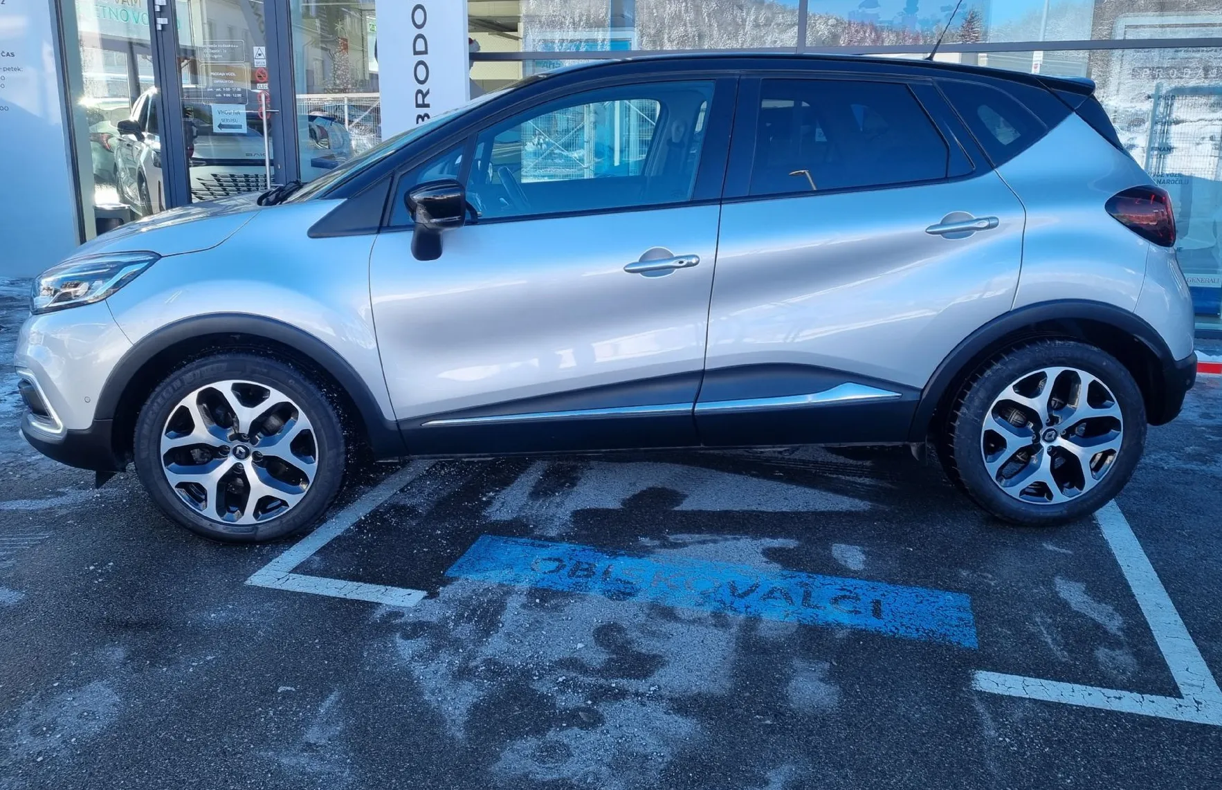 Zunanja slika - Renault Captur - Intens TCe 150 AVTOMATIK +VLEČNA KLJUKA+SERVISNA - 4