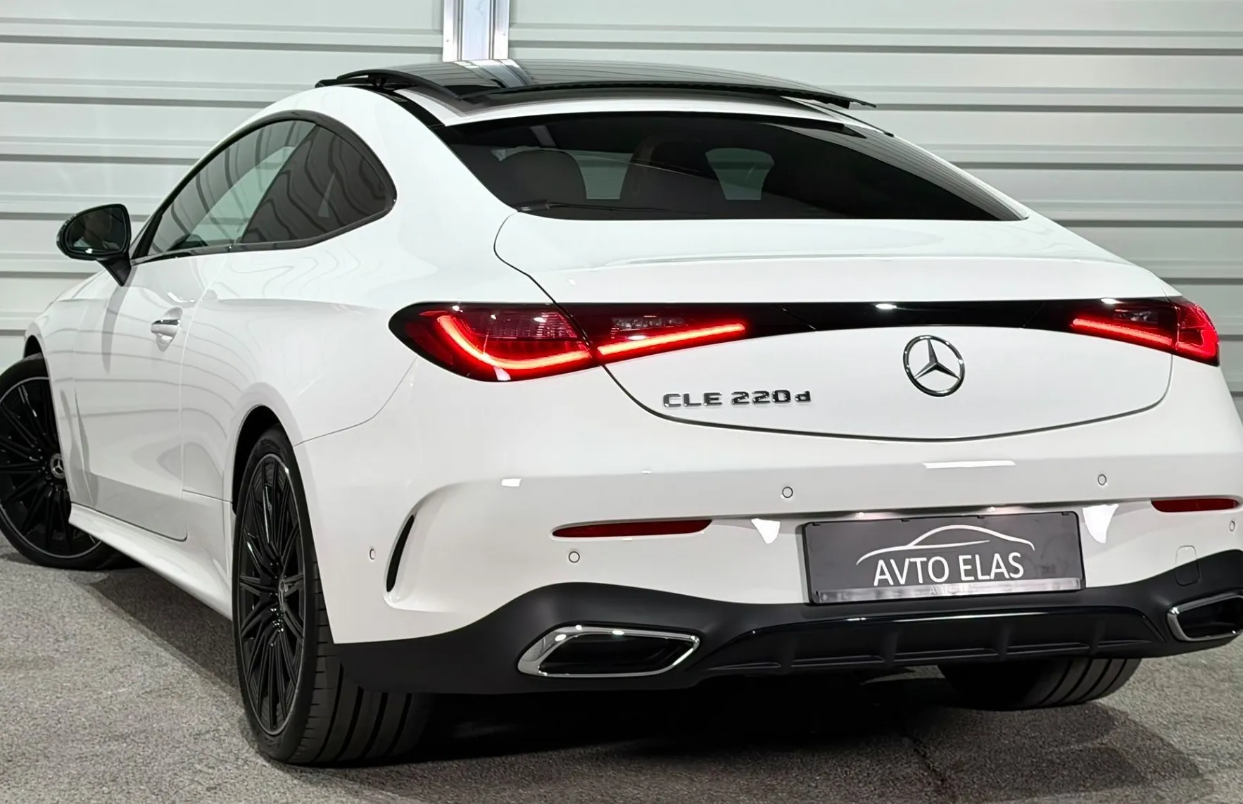 Zunanja slika - Mercedes-Benz CLE - -Razred 220d AMG - PANO- BURM.- AKTIVNI TEMP. - KAMERA... - 4