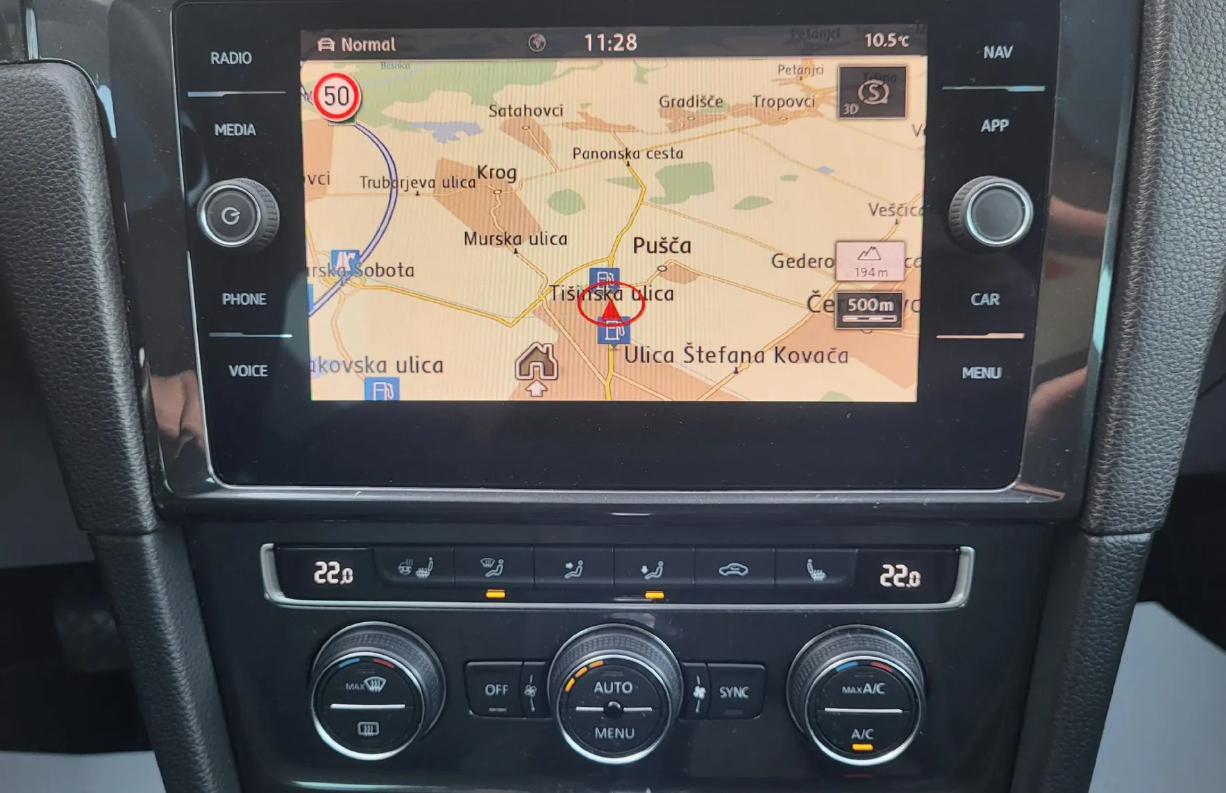 Zunanja slika - Volkswagen Golf - Variant 1.6 TDI R-Line avt. - 11