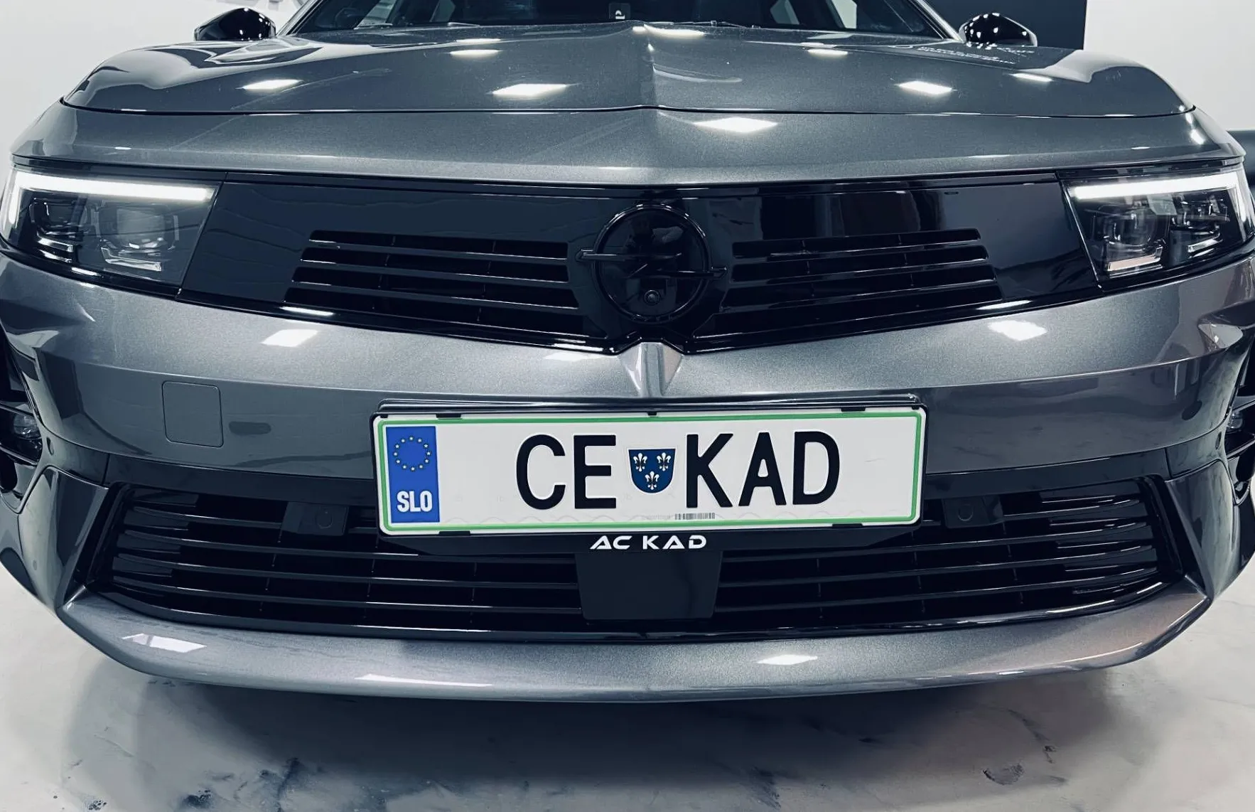 Zunanja slika - Opel Astra - 1.2 TURBO 96KW S S Edition Auto ST... - 3