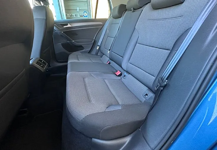 Zunanja slika - Volkswagen Golf - 1.2 TSI BMT Comfortline °VELIKI SERVIS°360 PDC° - 10