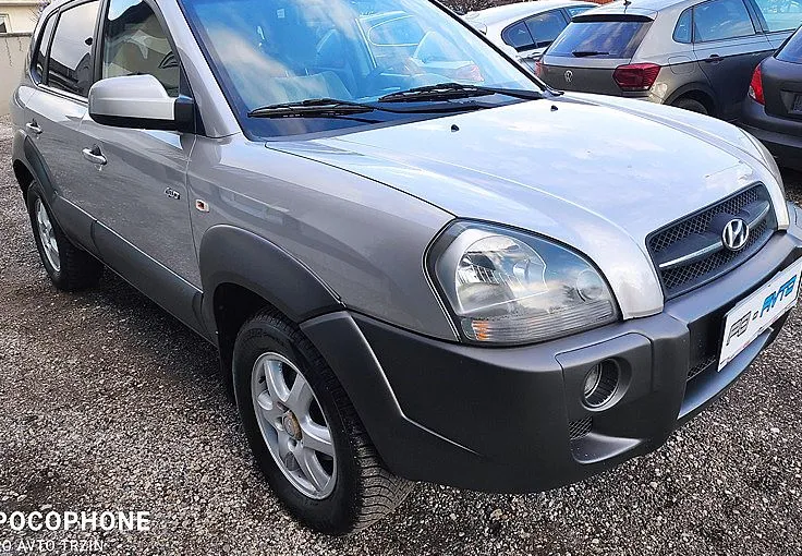 Zunanja slika - Hyundai Tucson - 2.0 CRDI 4WD-ALU-KLJUKA-AVT.KLIMA-ODLIČEN - 3
