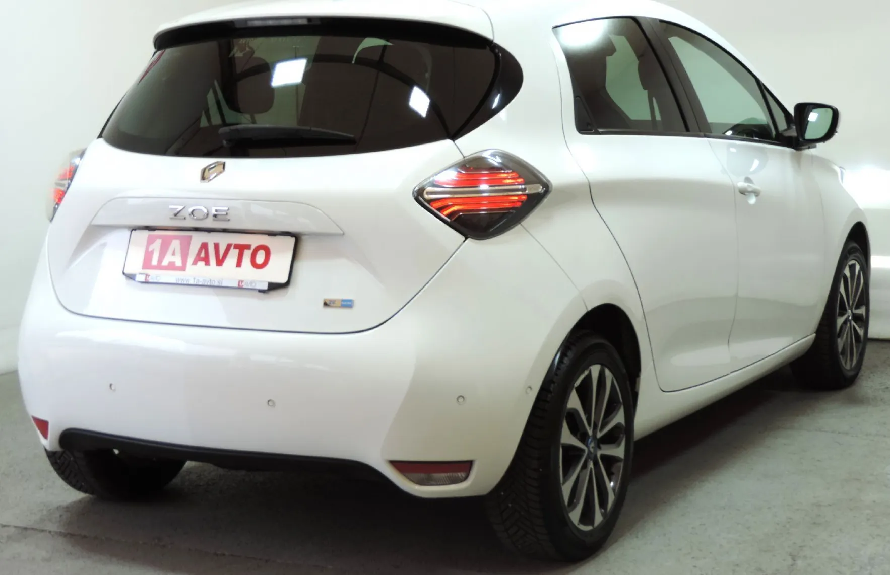 Zunanja slika - Renault Zoe - INTENS R135 - 5