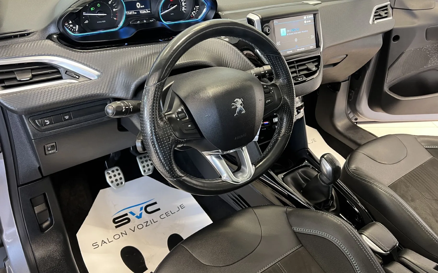 Zunanja slika - Peugeot 2008 - 1.2-110KM-VELIK SERVIS-CROSSWAY-JAMSTVO-OBROK 90€ - 8