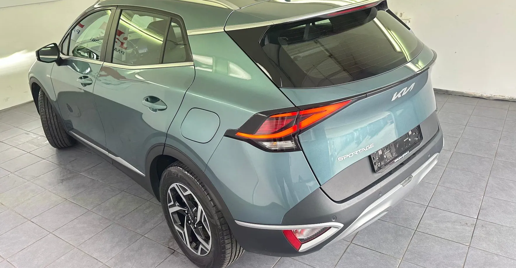 Zunanja slika - KIA Sportage - 1.6 CRDI MHEV 2WD.KAMERA.LED.2023.NAVI - 8