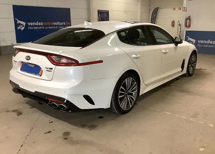 Zunanja slika - KIA Stinger - 2.2 TCI GT Line AWD -PANORAMA -KAMERA -NAVI - 3