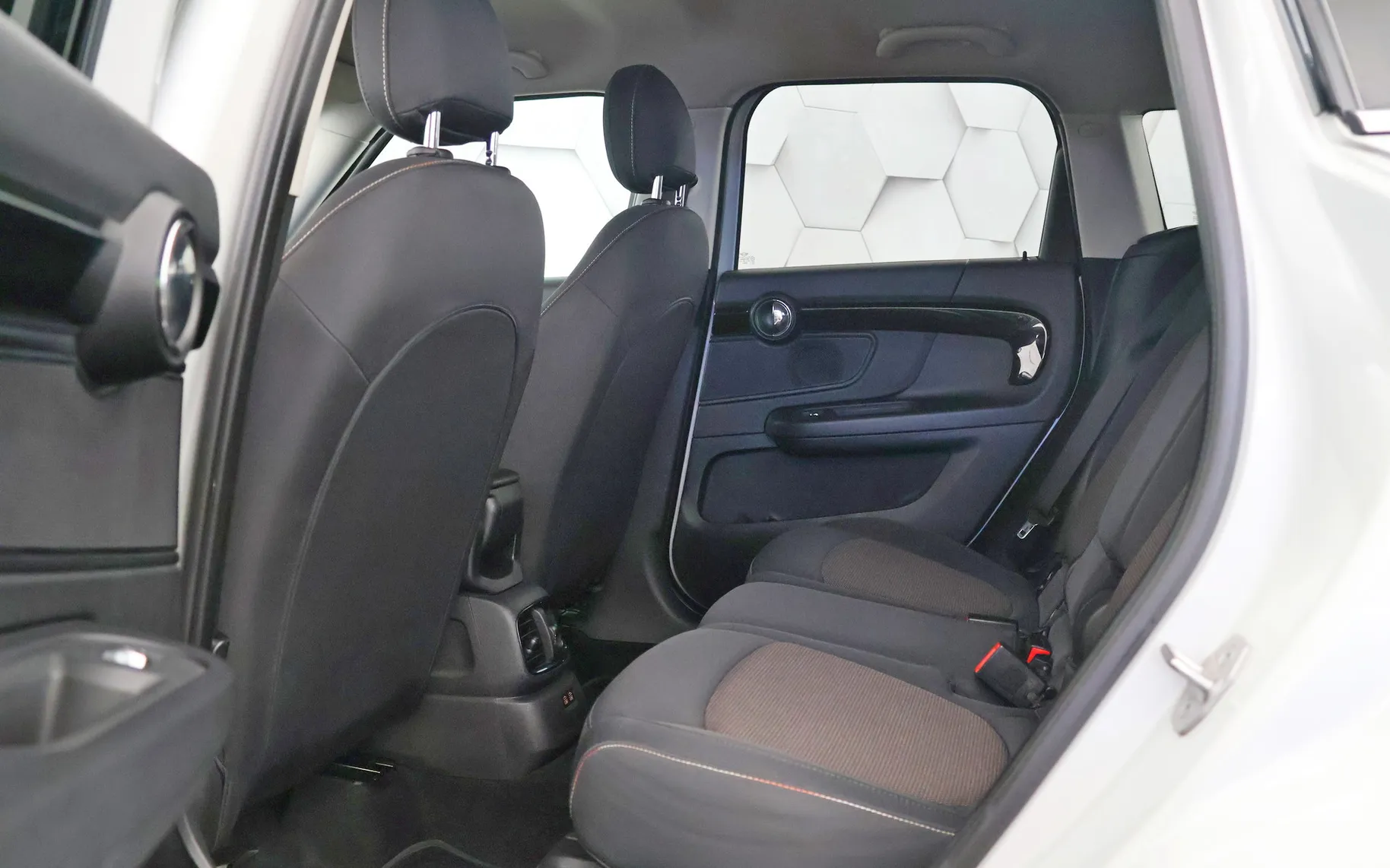 Zunanja slika - MINI Countryman Cooper - D 2.0d Aut Essential Trim 150KM - 10