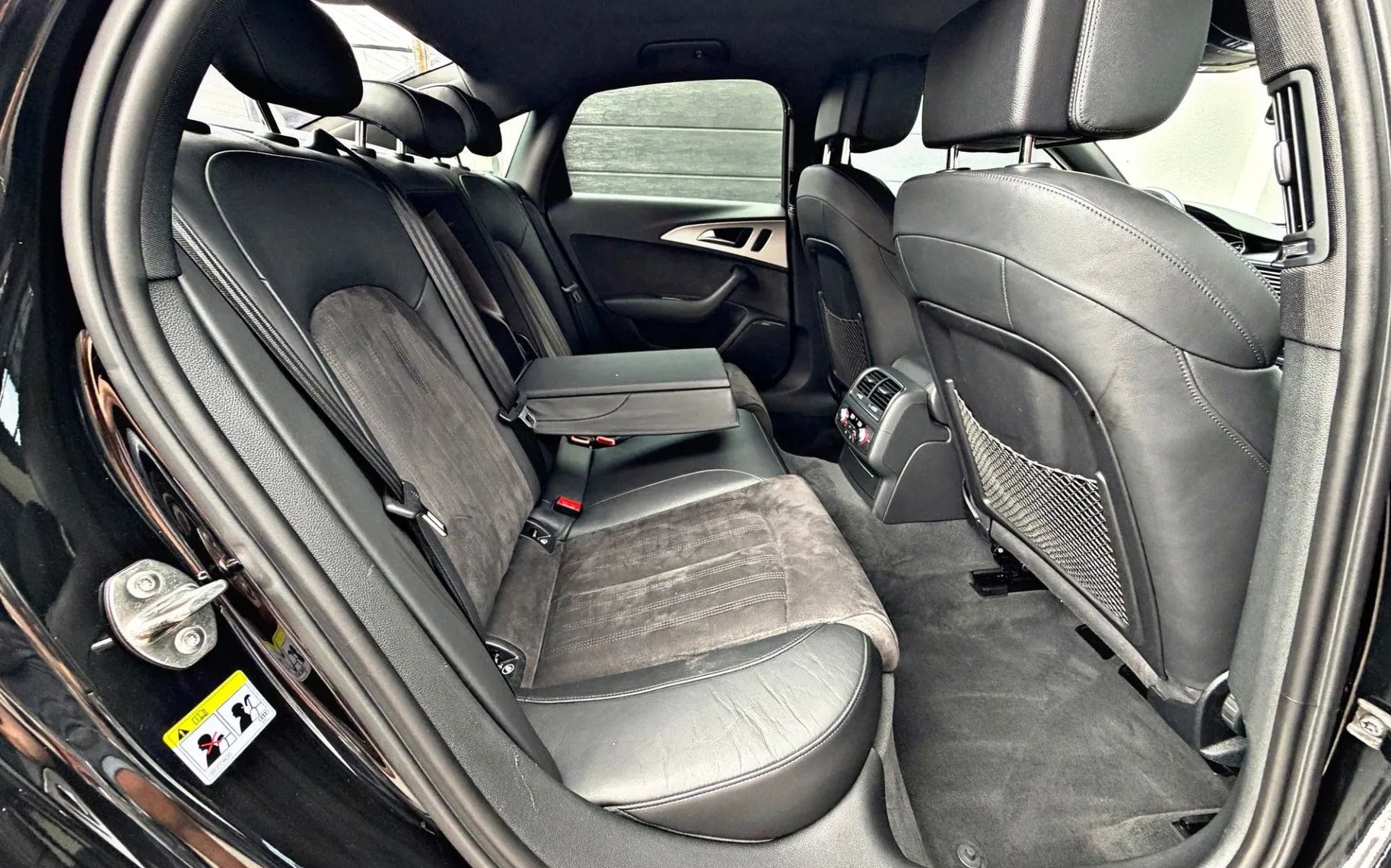 Notranja slika - Audi A6 - 3.0 TDI QUATTRO-235KW-BI-TURBO-MATRIX-NAVI-S LINE - 10