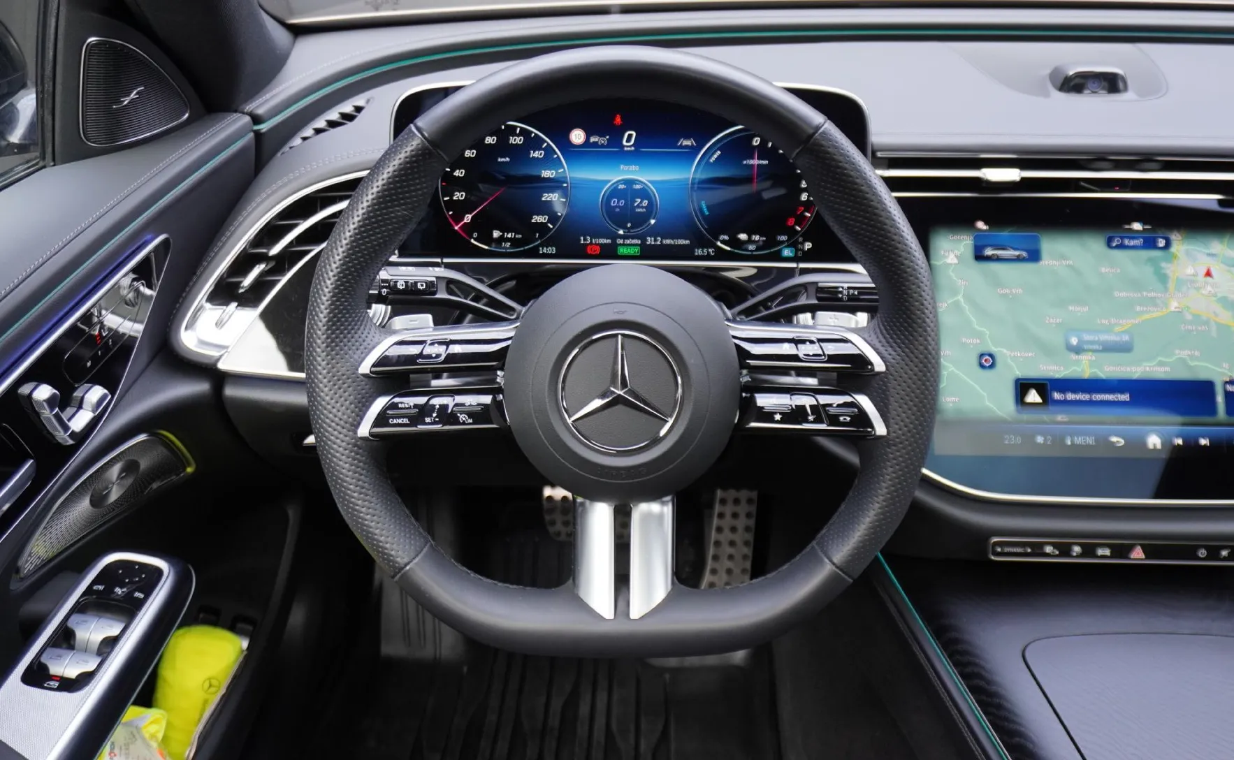 Zunanja slika - Mercedes-Benz E-Razred - E 300 e T AMG LINE - 9