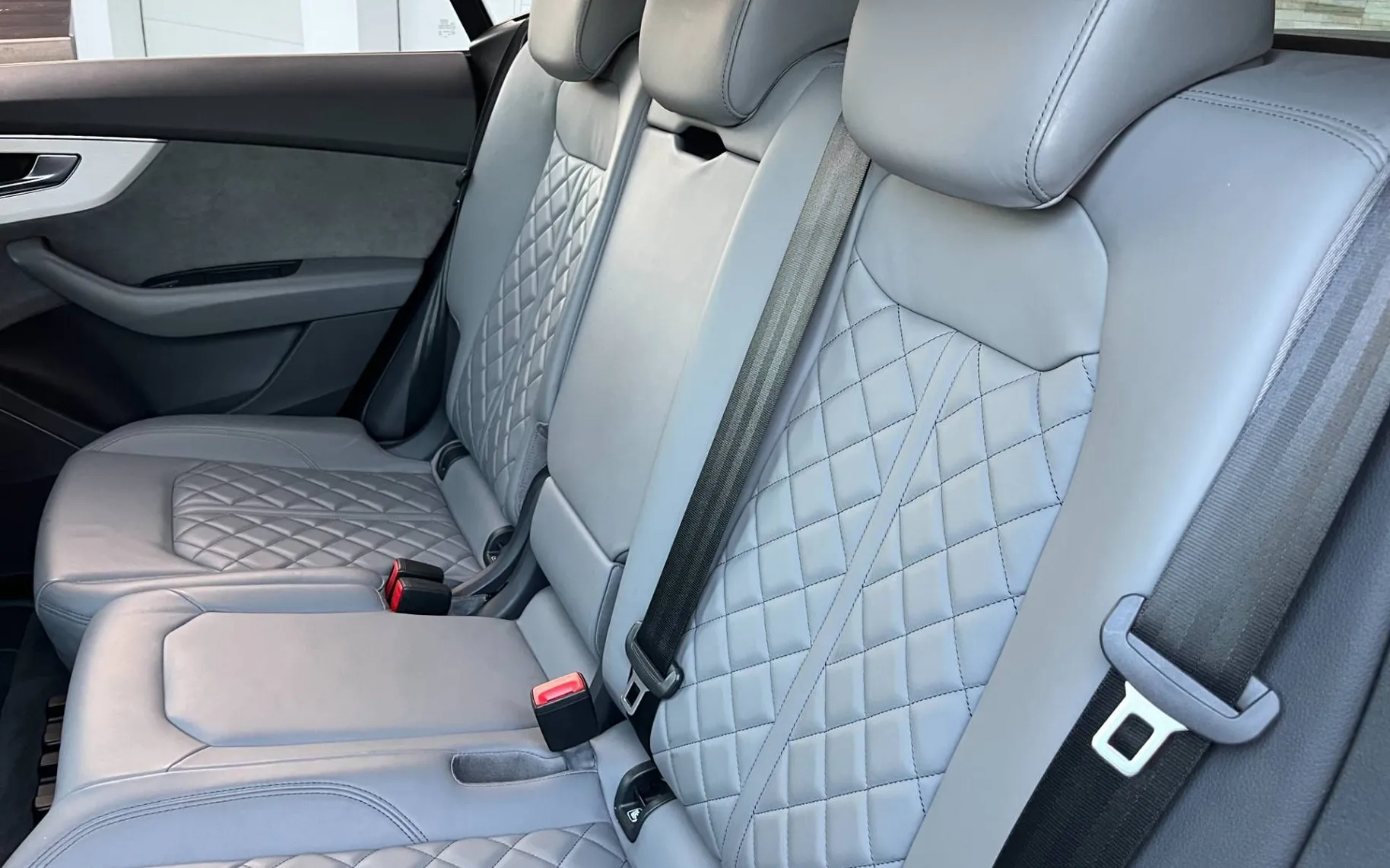 Notranja slika - Audi Q8 - 50 TDI quattro 3x S line-1 LASTNIK-MATRIX-22 col - 12