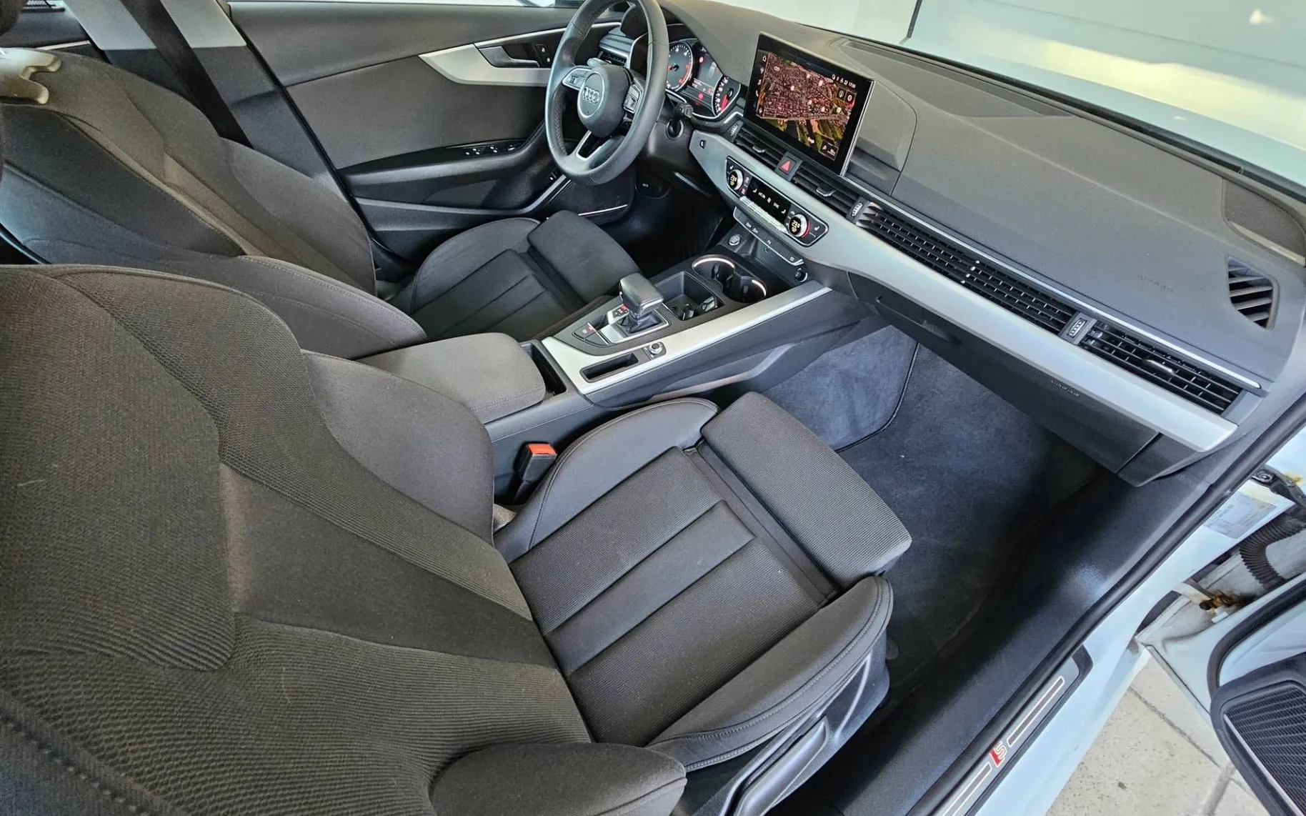 Notranja slika - Audi A4 Avant - TDI S-LINE |KAMERA|TEMPOMAT|AMBIENT|B O|TOP|NAVI| - 9