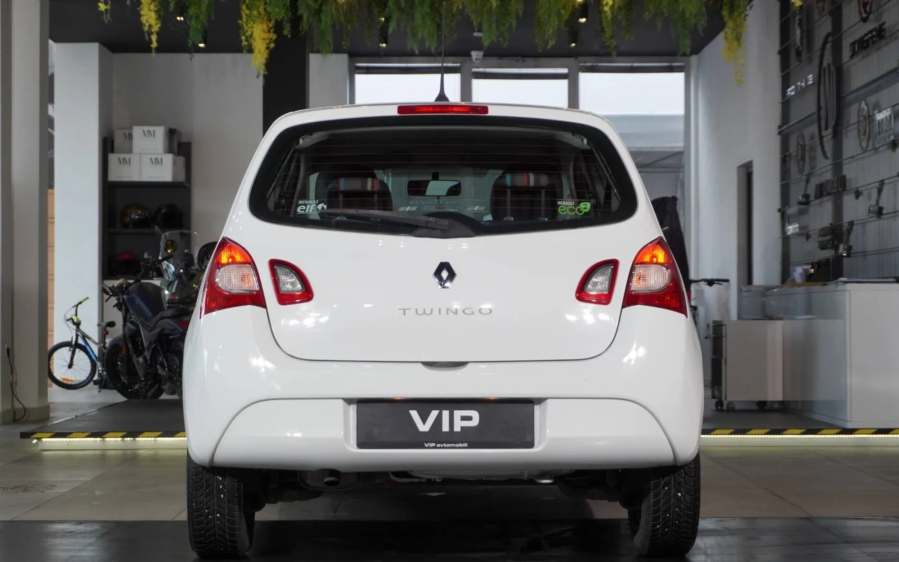Zunanja slika - Renault Twingo - Dynamique 1.2 16V LEV + 1. LASTNIK + SLOVENSKI - 6
